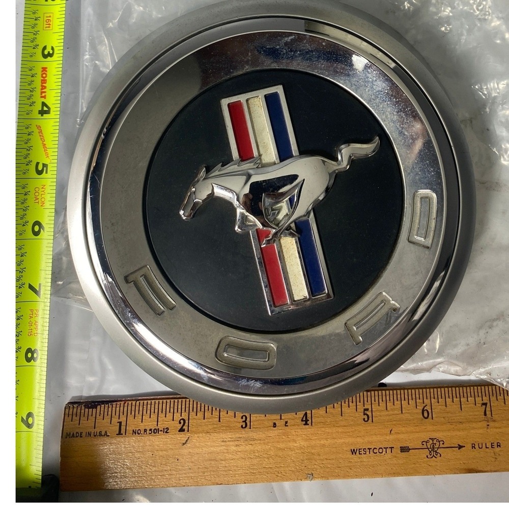 Ford Mustang Pony Tri-Bar Wheel Center Cap Hubcap Chrome‎  OEM Vintage